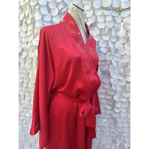 VTG VICTORIA’s SECRET COLLECTION Small Red Satin Embroidered Kimono Robe Holiday - Picture 11 of 15